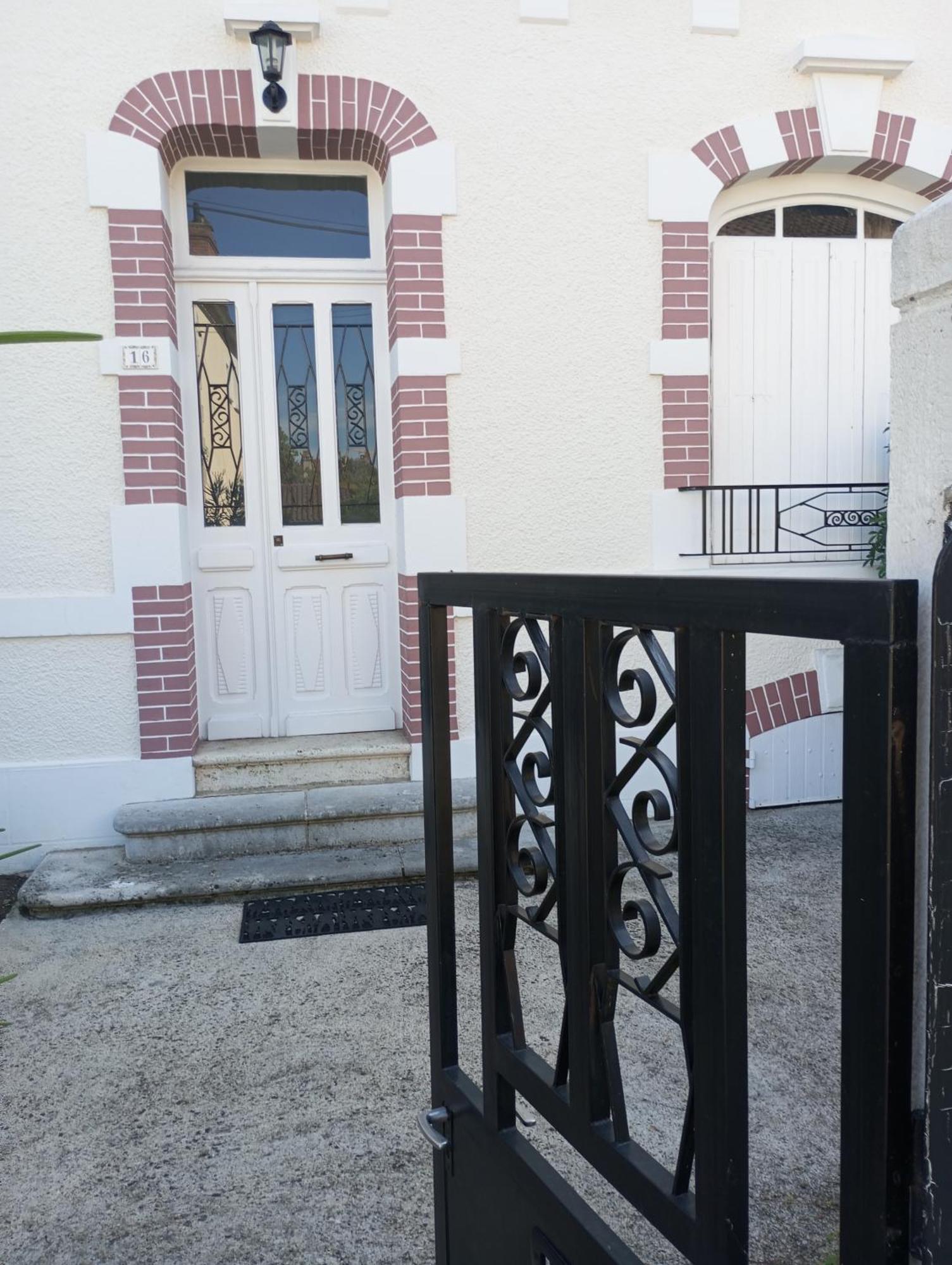 Jolie Maison Quartier Vesone Périgueux المظهر الخارجي الصورة